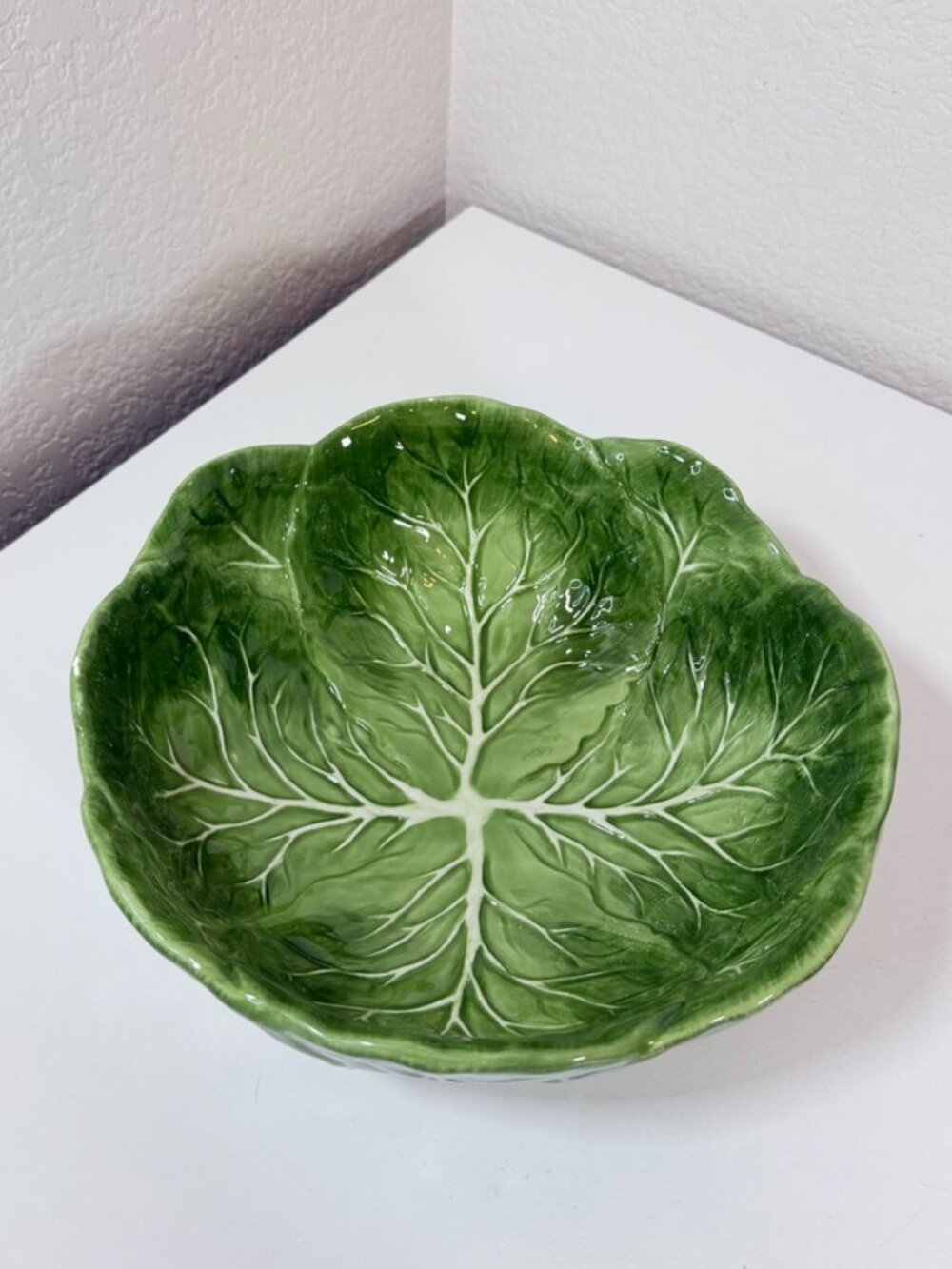 Pier 1 Imports Cabbage Ware Large Serving Bowl 10" Hand Painted Dolomite *Read*